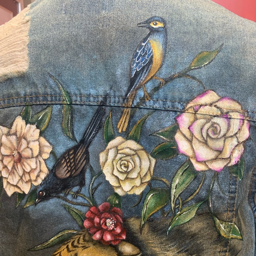 Hand painted Denim Jacket TIGER NEW Women’s SZ MD big cats lions OOAK - Picture 7 of 13